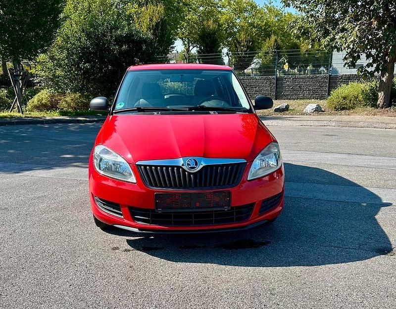 Rot Gebraucht 2013 Skoda Fabia Kleinwagen | 3.900 € (Fairer Preis) - Bild 1/4