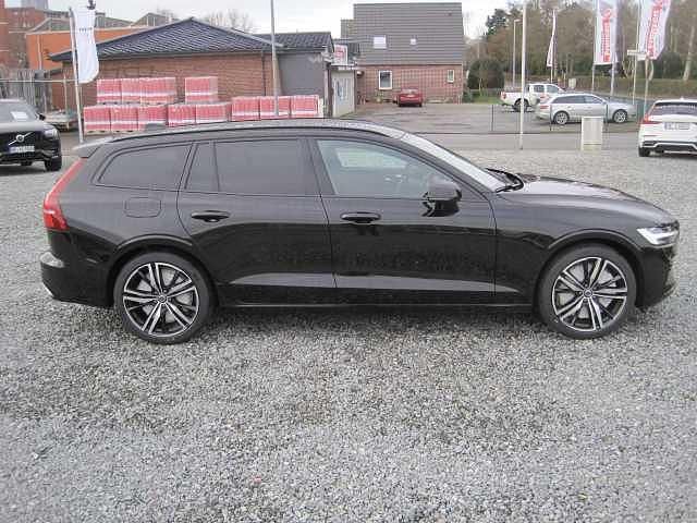 Gebraucht Volvo V60 257 PS (189 kW) 2022 Kombi