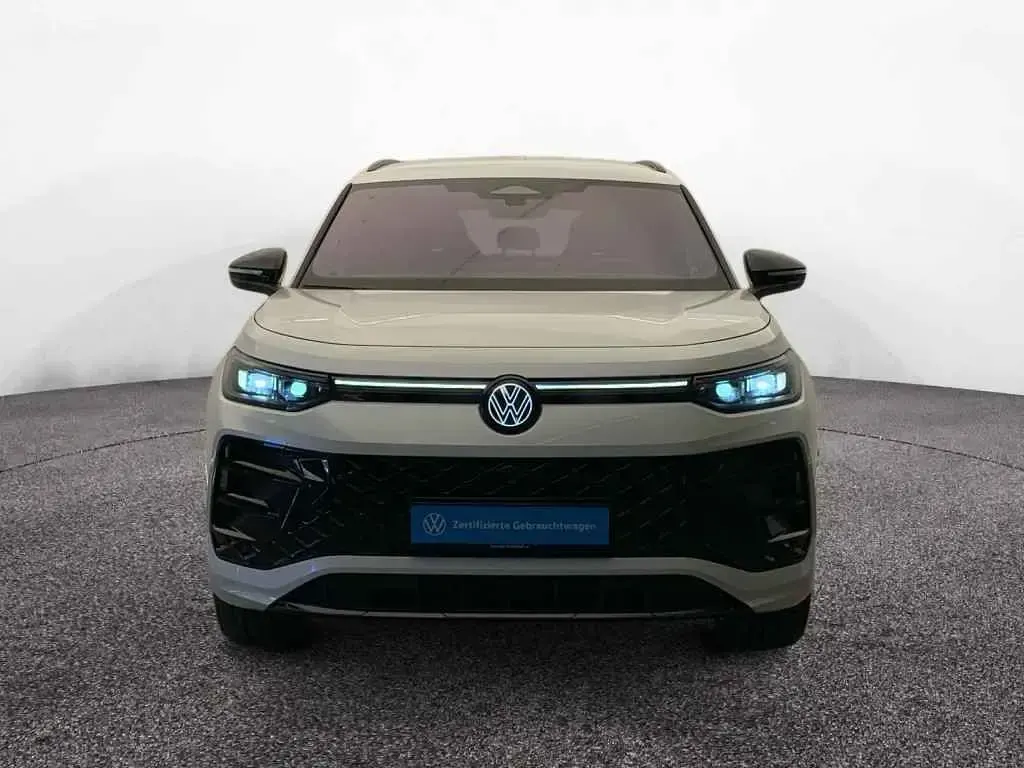 Gebraucht VW Tayron R-line 265 PS (194 kW) 2025 Weiß SUV