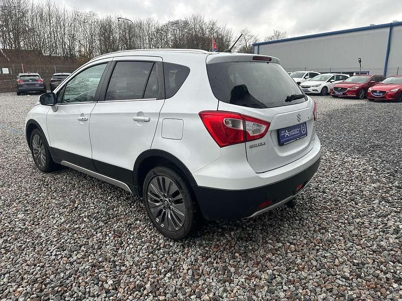 Gebraucht Suzuki SX4 Comfort 120 PS (88 kW) 2016 Weiß SUV