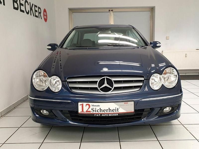 Gebraucht Mercedes CLK280 Elegance 231 PS (169 kW) 2008 Azuritblau Coupé