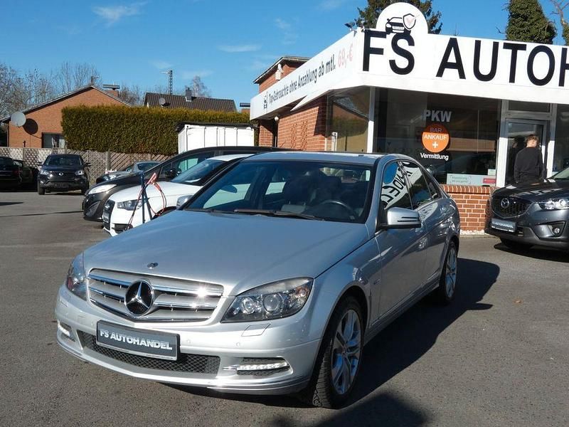 Gebraucht Mercedes C180 156 PS (114 kW) 2010 Silber Limousine