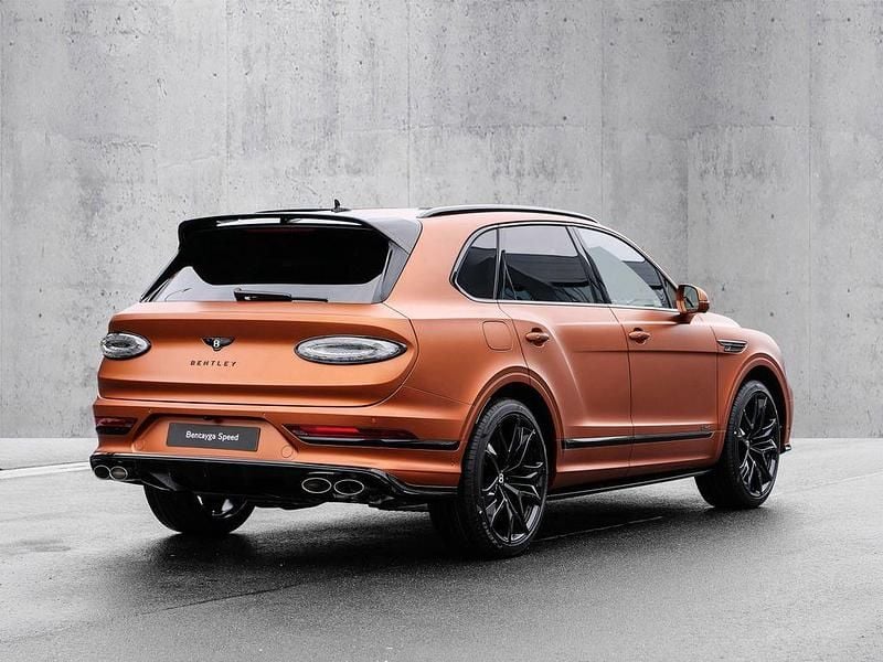 Neu Bentley Bentayga 650 PS (478 kW) 2026 Orange flame satin SUV