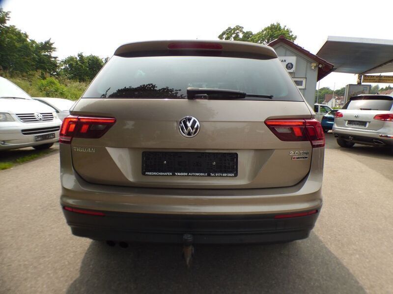 Gebraucht VW Tiguan Sound 179 PS (131 kW) 2017 Beige SUV