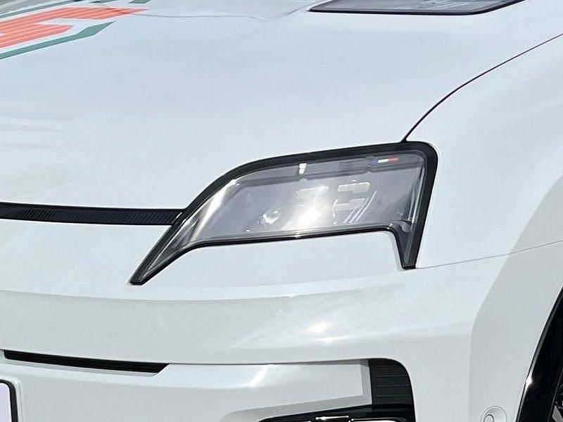 Nowe Renault 5 E-Tech Komfort 110 kW (150 KM) 2026 Czarny Hatchback