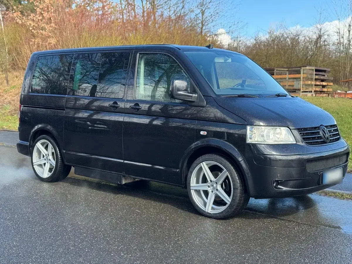 Gebraucht VW Multivan Highline 174 PS (127 kW) 2008 Schwarz Van / Kleinbus