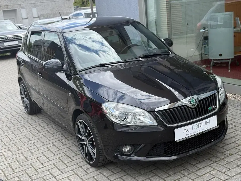 Gebraucht Skoda Fabia RS 179 PS (131 kW) 2010 Schwarz Limousine
