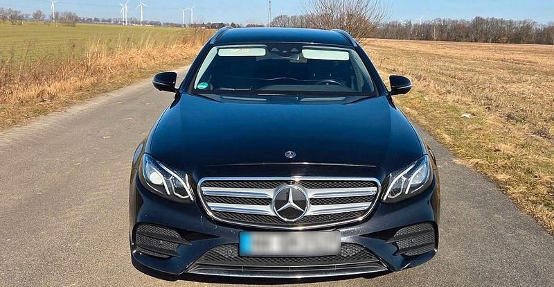 Gebraucht Mercedes E300 306 PS (225 kW) 2019 Schwarz Kombi