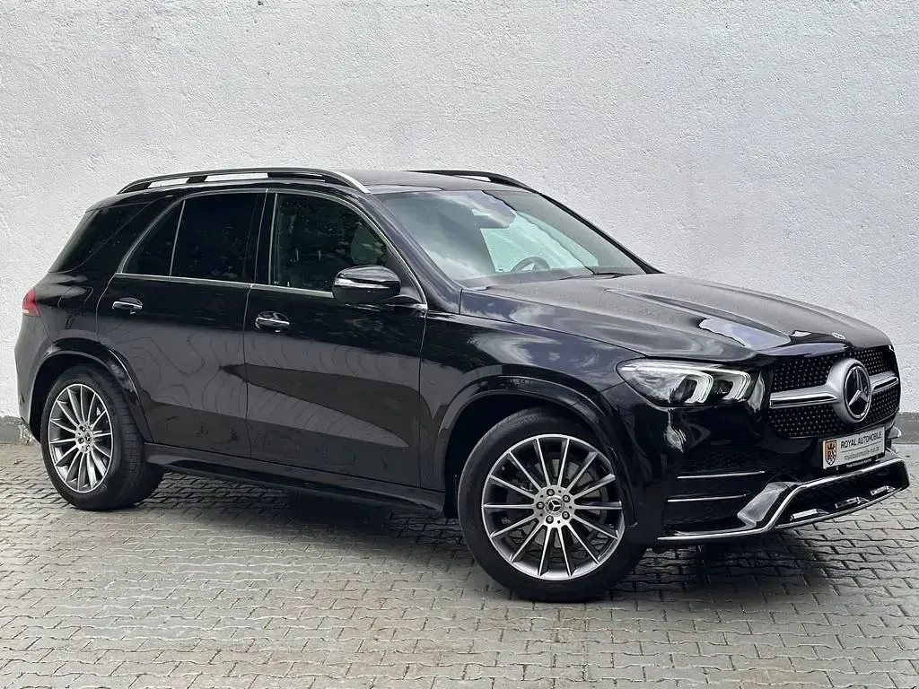 Gebraucht Mercedes GLE400 AMG line 330 PS (242 kW) 2024 Obsidianschwarz SUV
