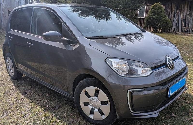 Gebraucht VW e-up! Style 61 kW (83 PS) 2022 Schwarz Kleinwagen