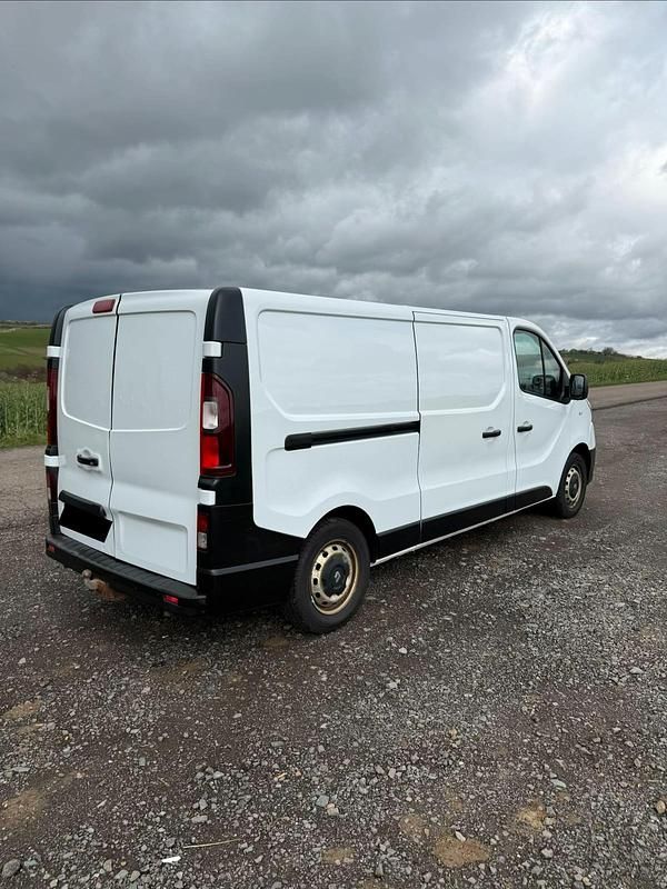 Gebraucht Opel Vivaro 120 PS (88 kW) 2015 Weiß Van / Kleinbus