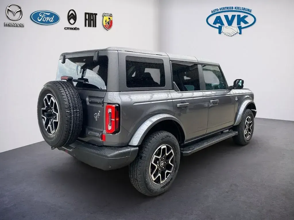 Neu Ford Bronco Outer Banks 334 PS (245 kW) 2026 Grau SUV