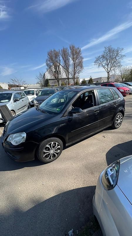 Gebraucht VW Polo 80 PS (58 kW) 2009 Schwarz Kleinwagen