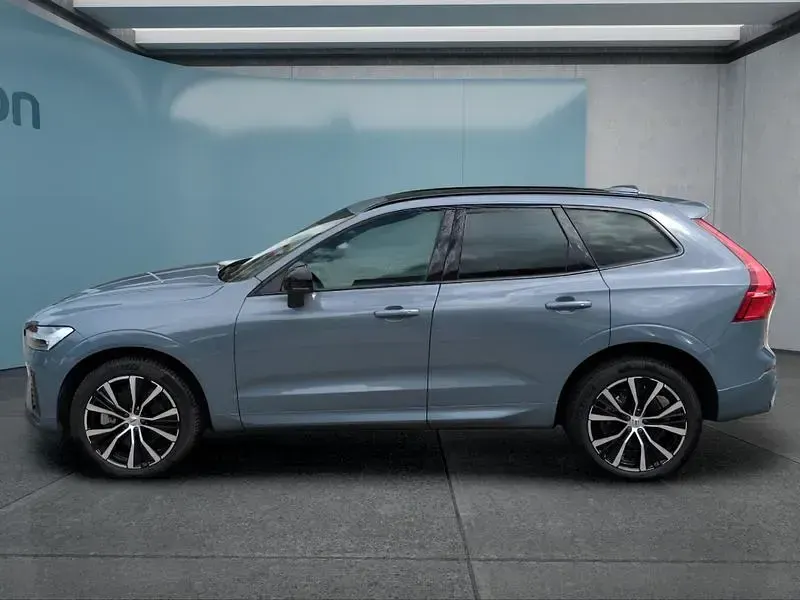 Gebraucht Volvo XC60 Plus 250 PS (183 kW) 2023 Grau SUV