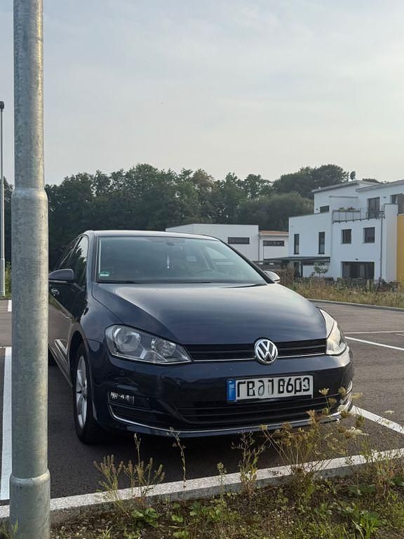 Blau Gebraucht 2016 VW Golf VII Allstar Kombi | 12.500 € (Fairer Preis) - Bild 1/4
