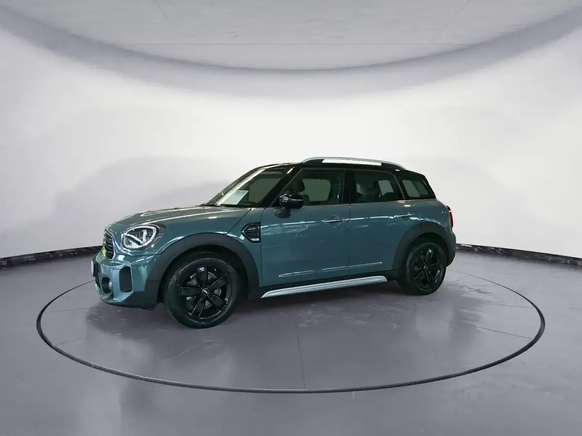 Gebraucht Mini Cooper Countryman Classic 136 PS (100 kW) 2022 Sage green metallic SUV