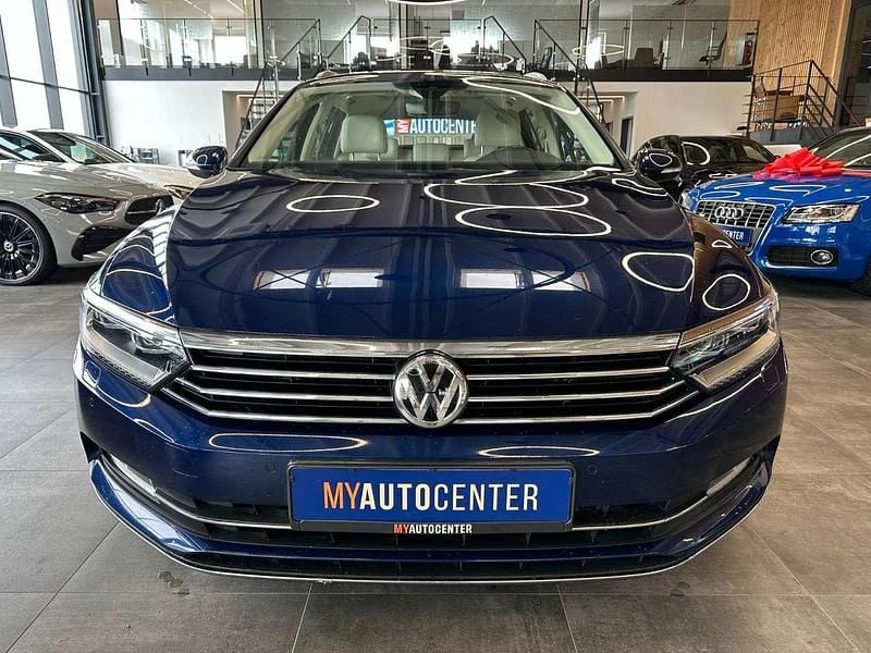 Gebraucht VW Passat Highline 272 PS (200 kW) 2019 Atlantic blue Kombi