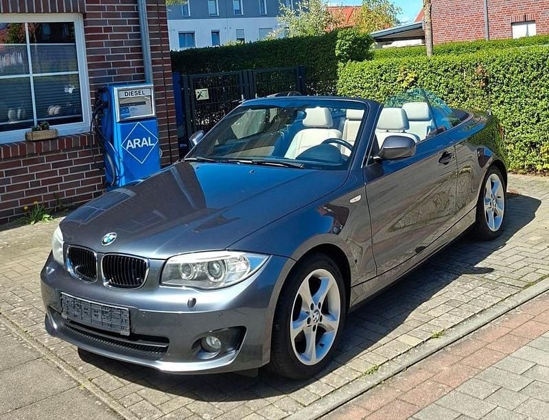Gebraucht BMW 118 Cabriolet 143 PS (105 kW) 2013 Grau Cabrio