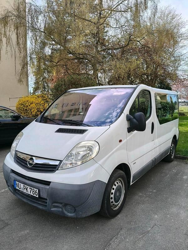 Gebraucht Opel Vivaro 2010 Weiß Van / Kleinbus