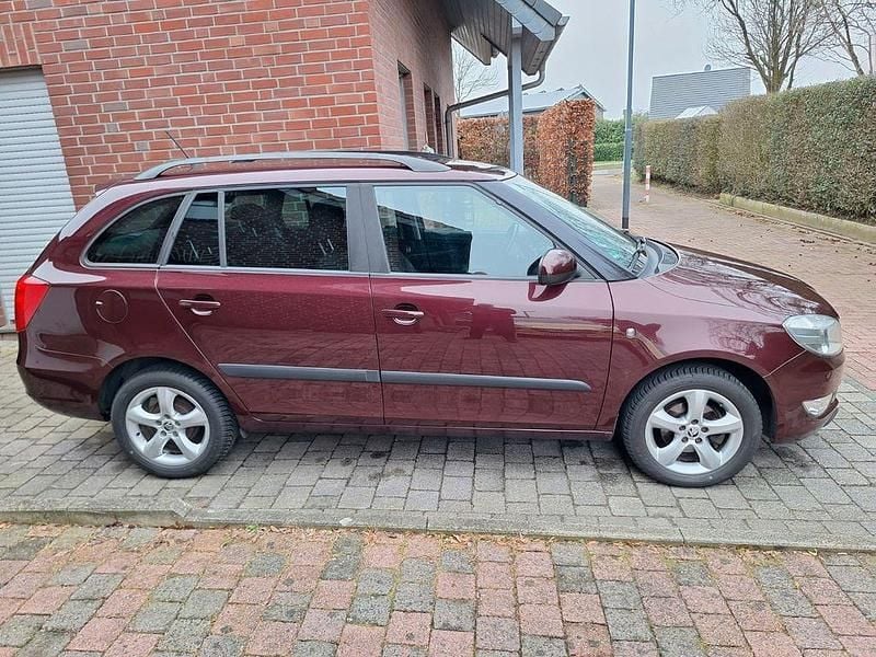 Gebraucht Skoda Fabia 86 PS (63 kW) 2013 Rot Kombi