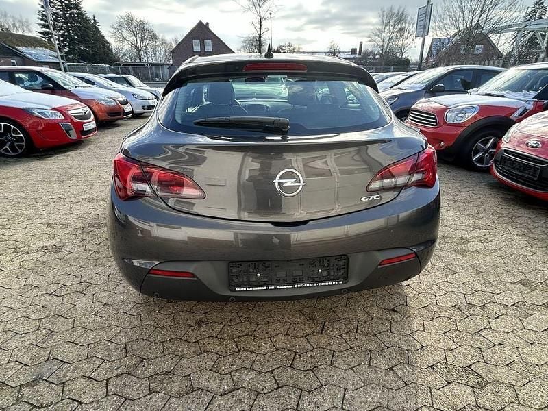 Gebraucht Opel Astra GTC Basis 136 PS (100 kW) 2015 Grau Coupé