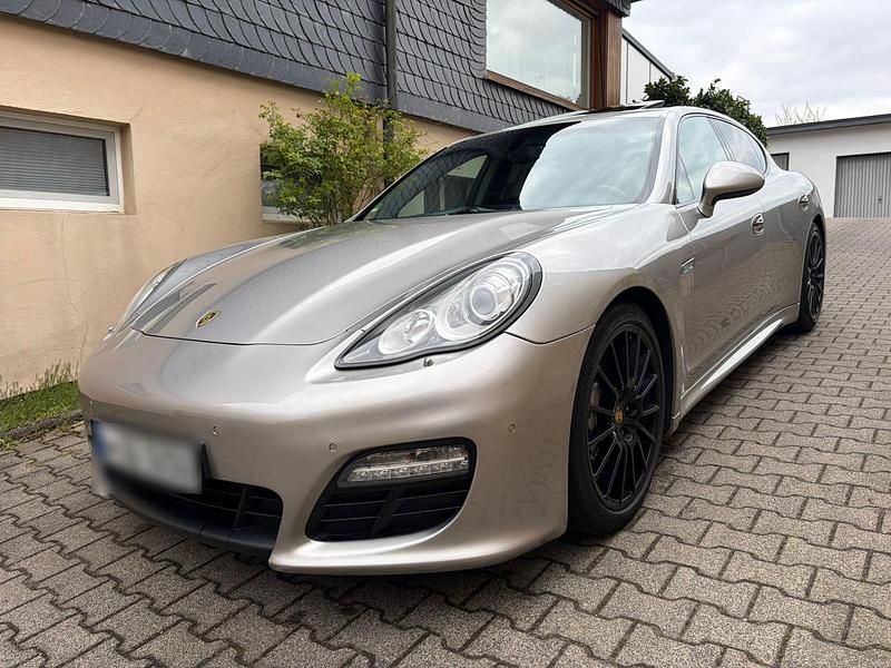 Gebraucht Porsche Panamera 4S 400 PS (294 kW) 2011 Andere farben Limousine