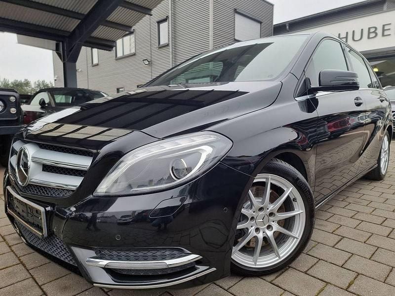 Gebraucht Mercedes B250 Exclusive 211 PS (155 kW) 2013 Schwarz Van / Kleinbus