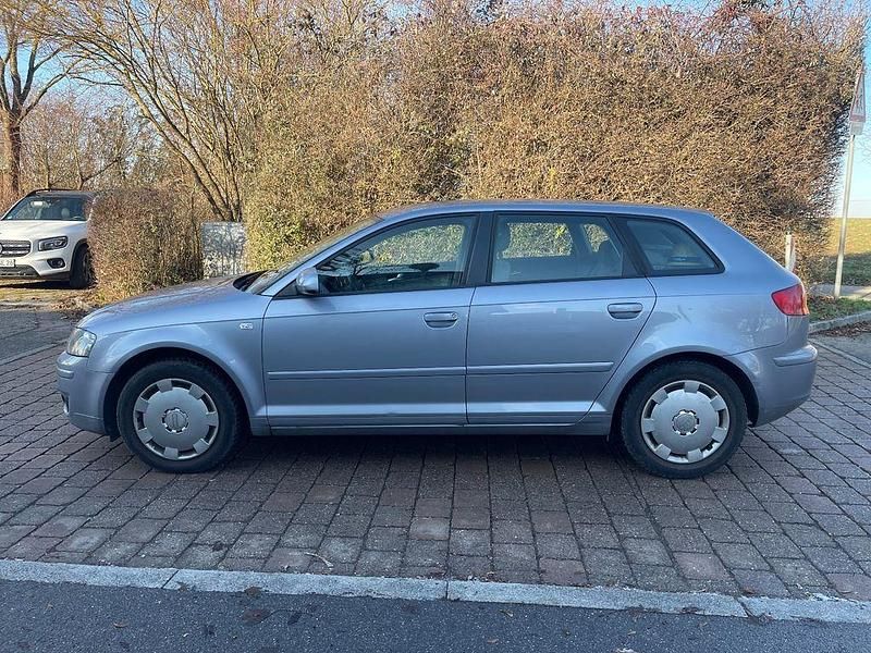 Gebraucht Audi A3 Ambiente 102 PS (75 kW) 2008 Grau Limousine