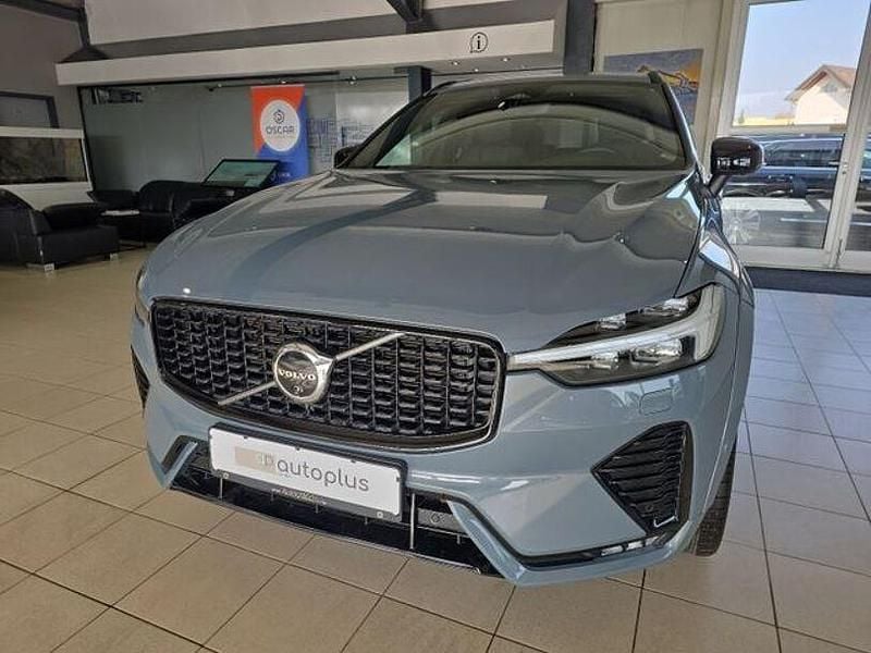 Gebraucht Volvo XC60 R-Design 250 PS (183 kW) 2022 Grau SUV