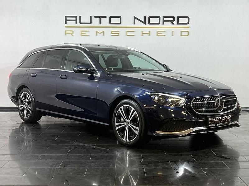 Gebraucht Mercedes E400 330 PS (242 kW) 2021 Gold Limousine