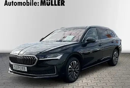 Gebraucht Skoda Superb Selection 150 PS (110 kW) 2024 Onyxschwarz metallic Kombi