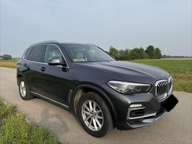 Gebraucht BMW X5 xLine 265 PS (194 kW) 2019 Grau SUV