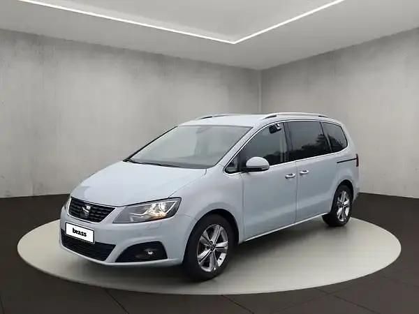 White silber metallic Gebraucht 2022 Seat Alhambra XCELLENCE Van / Kleinbus | 33.950 € (Etwas zu teuer) - Bild 1/4