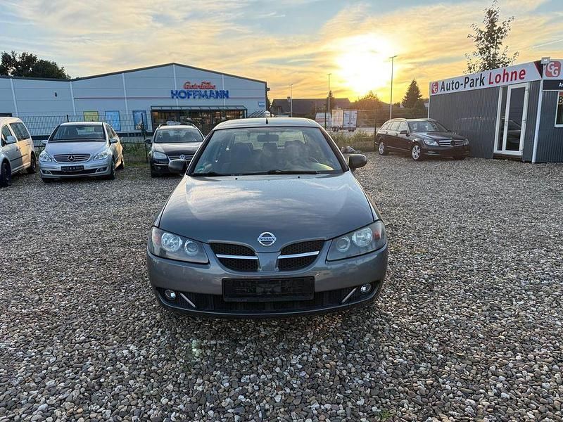 Gebraucht Nissan Almera 98 PS (72 kW) 2002 Grau Kleinwagen