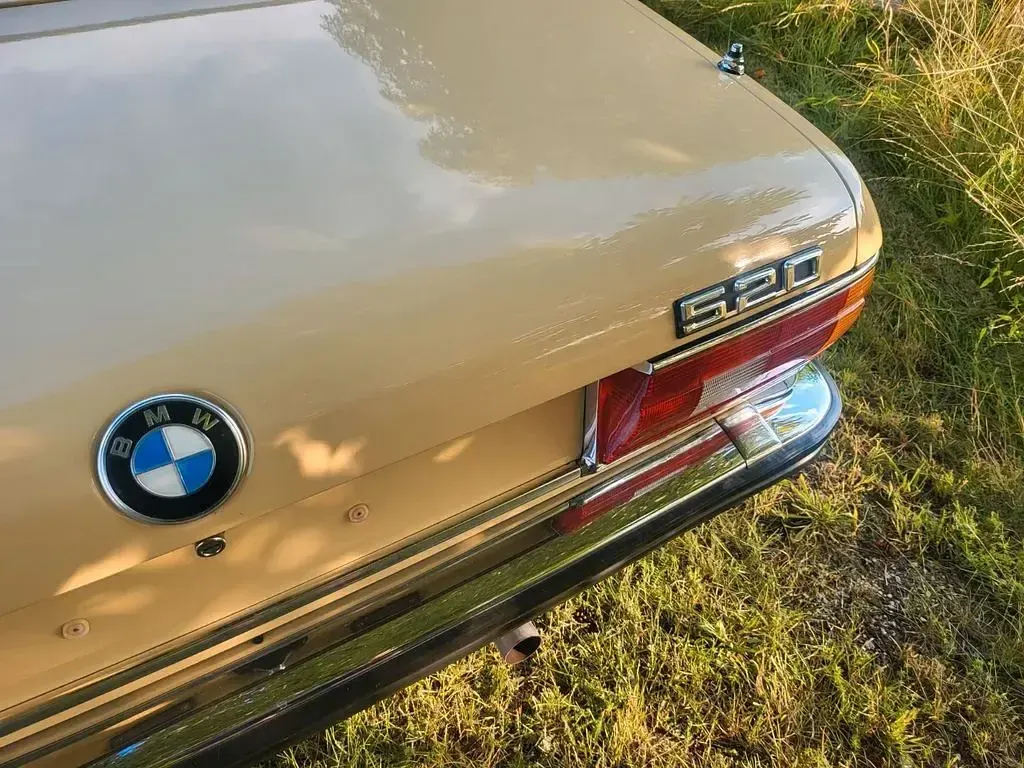 Gebraucht BMW 520 122 PS (89 kW) 1978 Beige Limousine