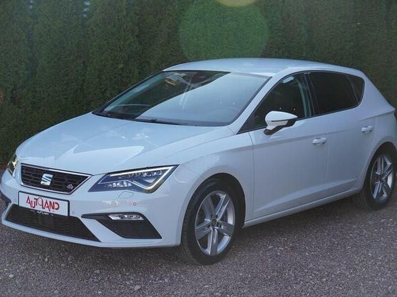 Second-hand Seat Leon FR 150 CP (110 kW) 2020 Alb Berlinǎ