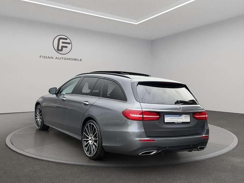 Gebraucht Mercedes E350 AMG line 258 PS (189 kW) 2017 Selenitgrau Kombi
