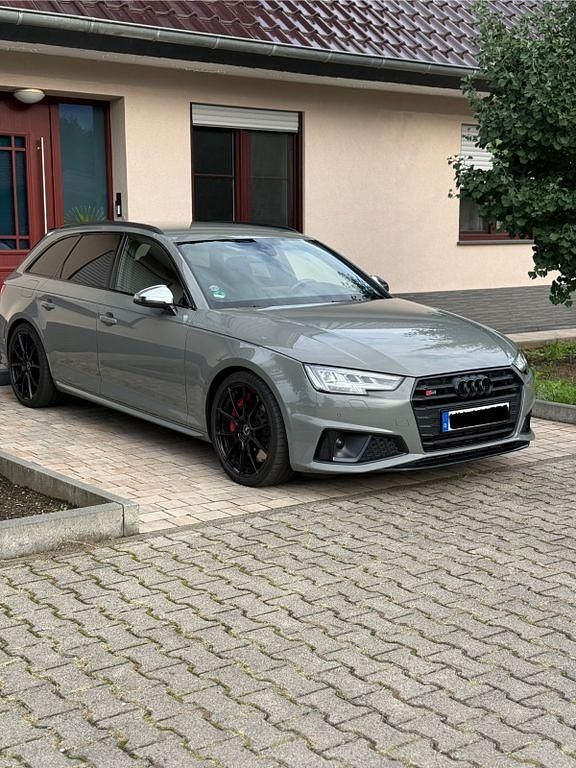 Gebraucht Audi S4 Ambiente 347 PS (255 kW) 2019 Grau Kombi