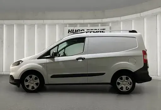 Gebraucht Ford Transit Trend 101 PS (74 kW) 2023 Weiß Van