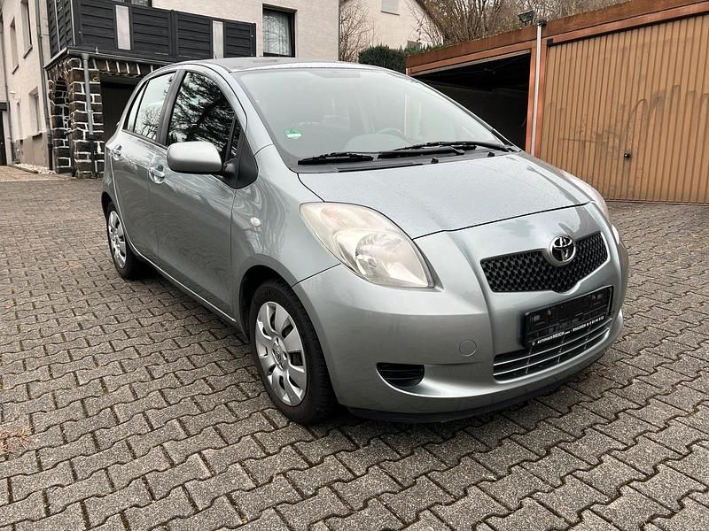 Gebraucht Toyota Yaris 87 PS (63 kW) 2006 Limousine