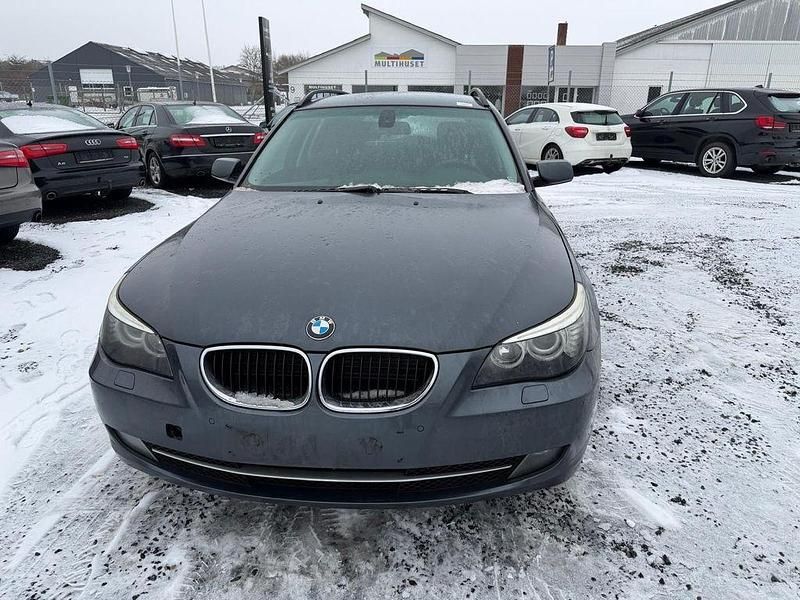 Gebraucht BMW 520 Sport Line 170 PS (125 kW) 2008 Grau Kombi