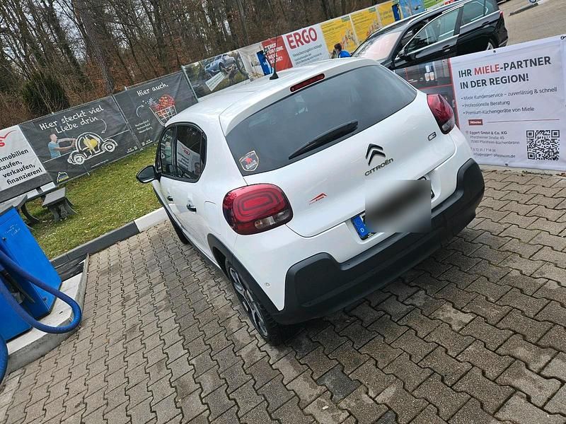 Gebraucht Citroën C3 Shine 105 PS (77 kW) 2019 Weiß Kleinwagen