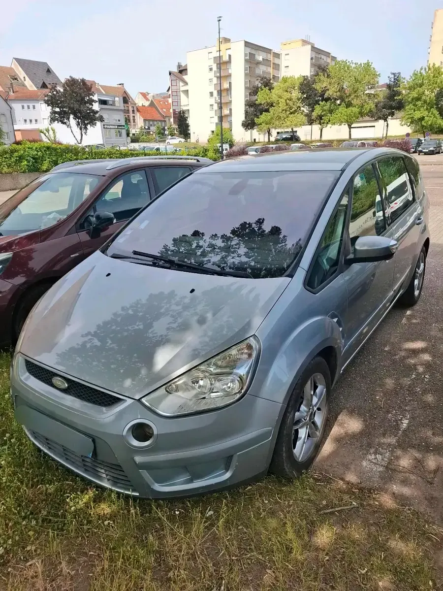 Gebraucht Ford S-MAX S 140 PS (102 kW) 2007 Silber Van / Kleinbus