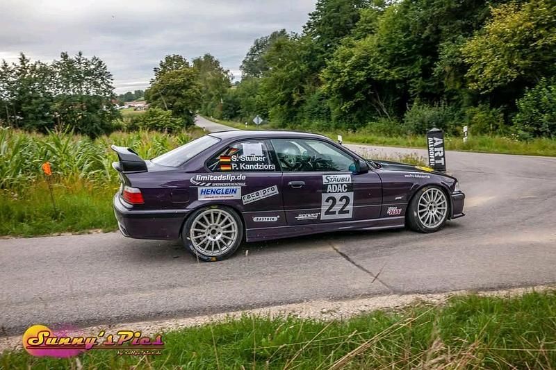 Violet Gebraucht 1994 BMW M3 Competition Edition Coupé | 32.500 € - Bild 1/4