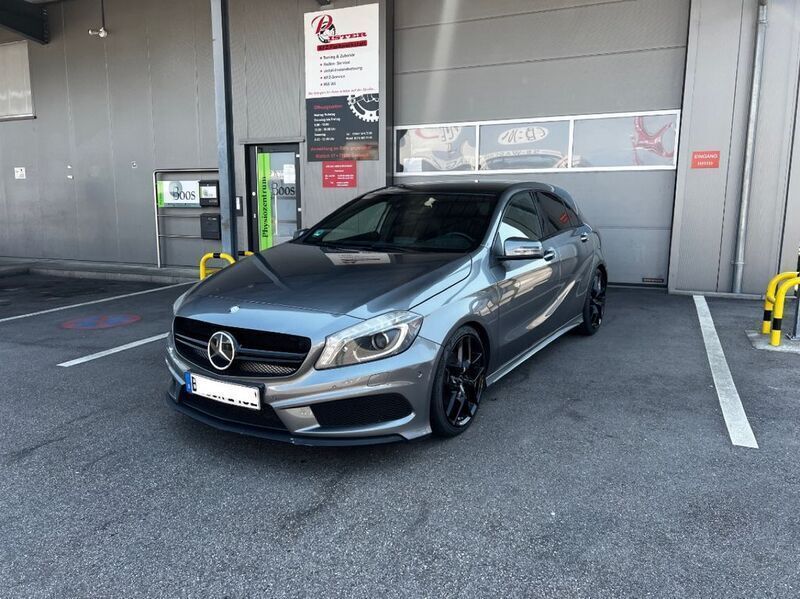 Grau Gebraucht 2013 Mercedes A200 AMG line Limousine | 11.900 € (Fairer Preis) - Bild 1/4