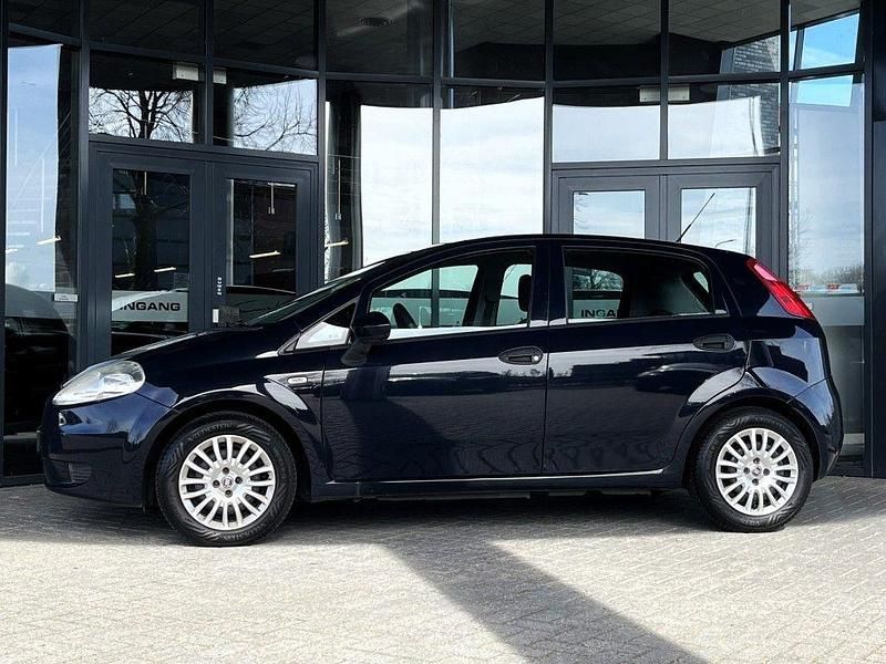 Gebraucht Fiat Punto 86 PS (63 kW) 2011 Blau Kleinwagen