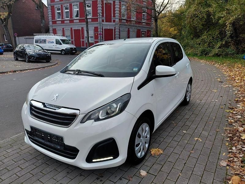 Weiß Gebraucht 2015 Peugeot 108 Active Limousine | 3.999 € (Fairer Preis) - Bild 1/4