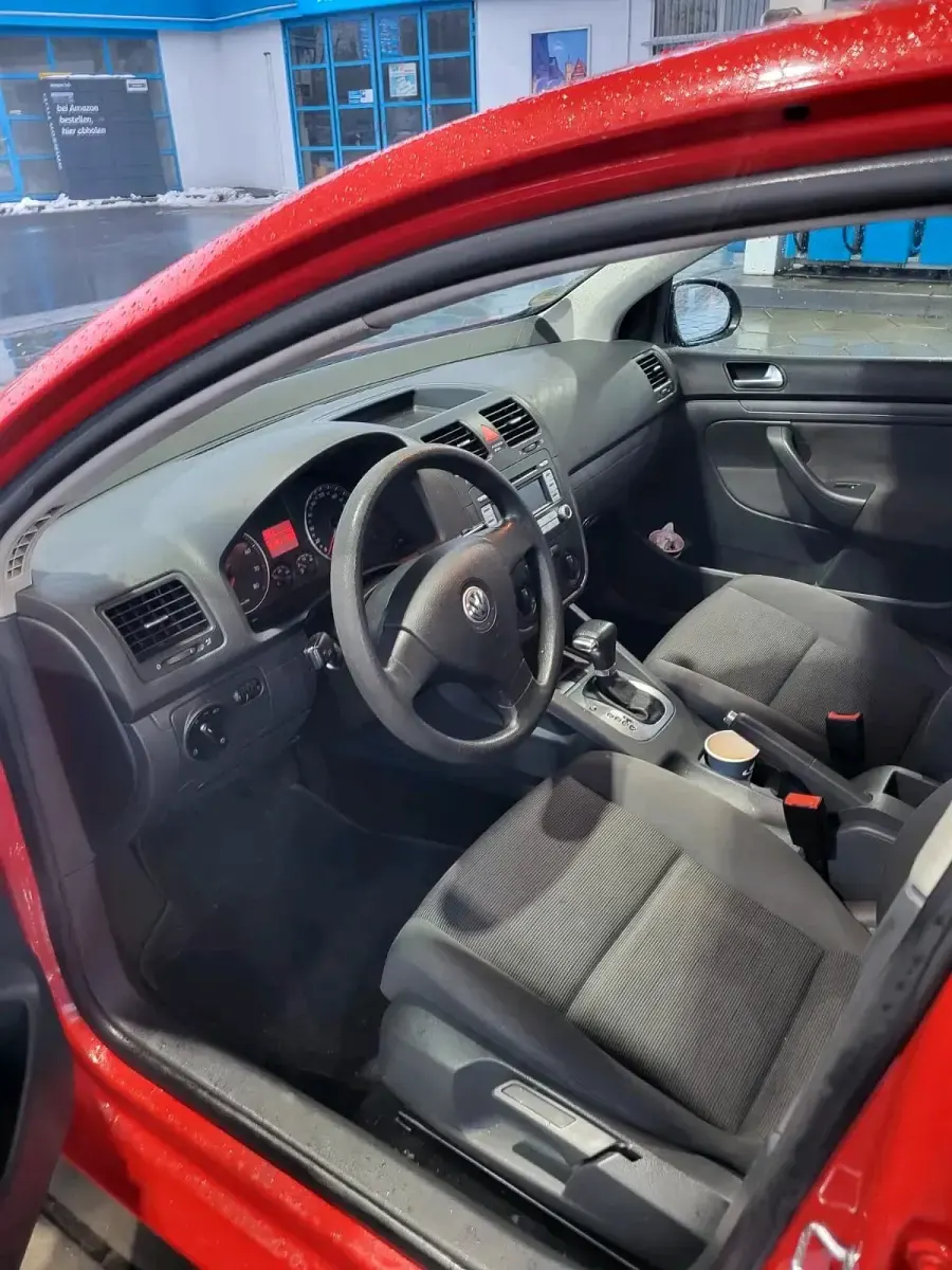 Gebraucht VW Golf V 105 PS (77 kW) 2007 Rot Kleinwagen