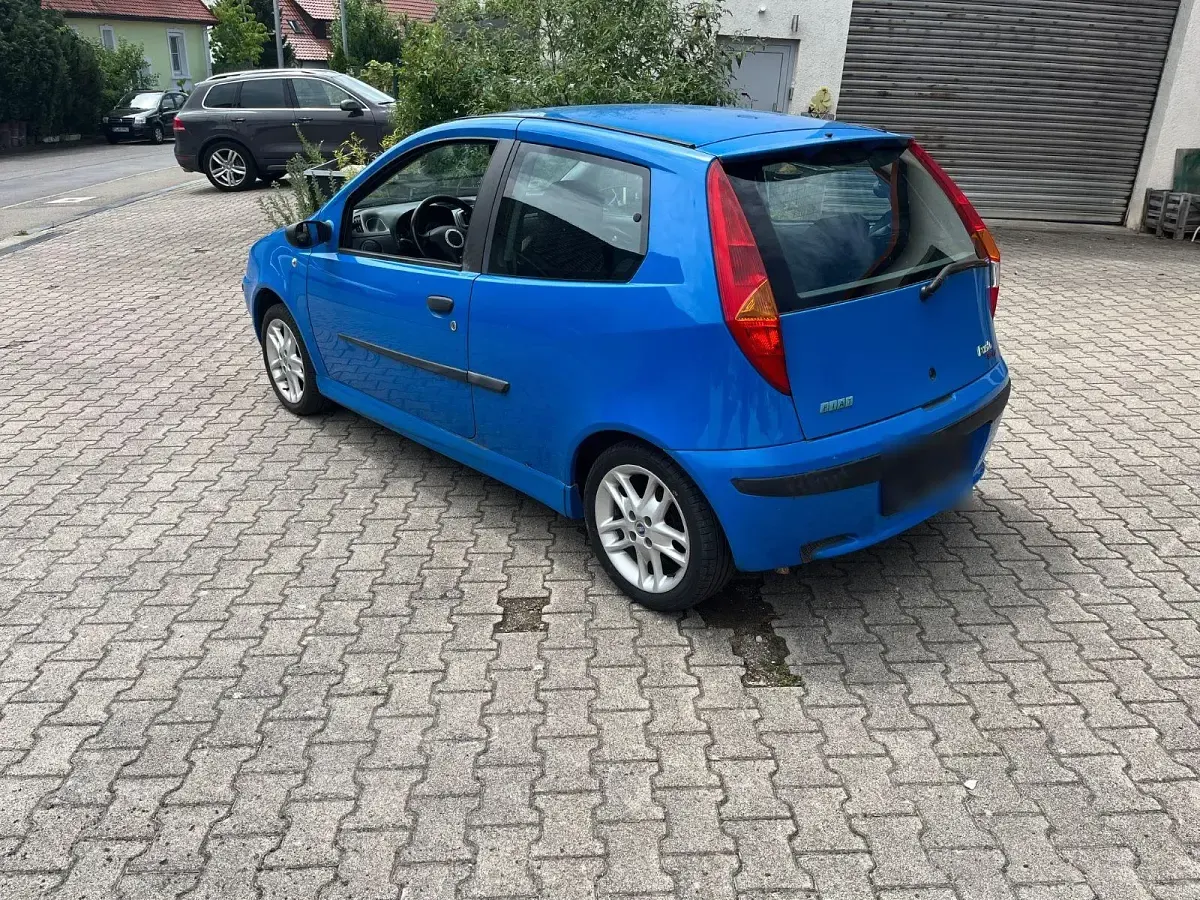 Gebraucht Fiat Punto 80 PS (58 kW) 2002 Blau Kleinwagen
