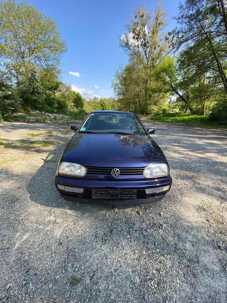 Brugt VW Golf III 75 HK (55 kW) 1996 Blå Sedan